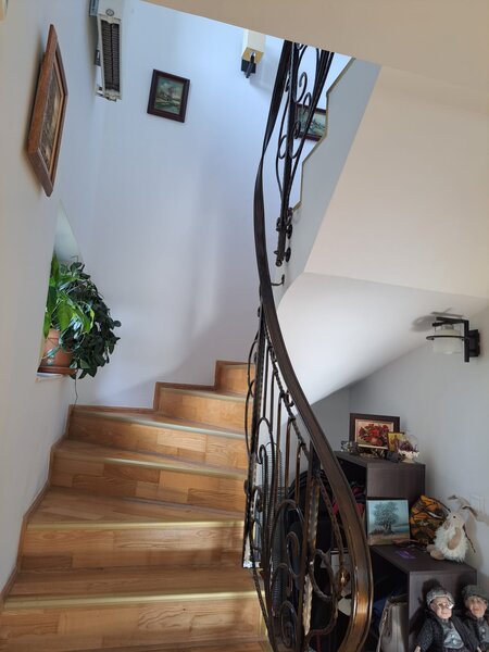 Safirului, Bragadiru, vila P+1, 4 camere, 2 bai, sp. 112 mp, teren 300 mp,